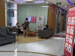 -雅悦齿科(顾村公园店)