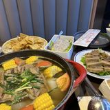 已经来过很多次了，他们家的这个火锅又可以吃