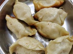 -黄阿姨锅贴大王(万航渡路店)