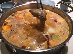 酸汤猪手火锅-小街猪手(团结湖店)