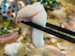 酸菜乌鱼-何哥鲜鱼餐厅(龙湖花园店)