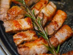 -唯成•韩国炭火烤肉 유성고기