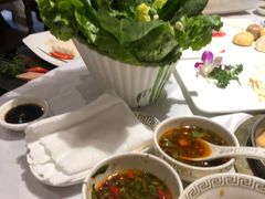 -泓炙颐凤鲜海鲜火锅料理(桐乡店)