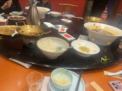 -川流不息·地道川菜·小龙虾(新松江路店)