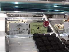 -VENCHI 闻绮(北京国贸商城店)