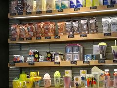 零售区-星巴克(上海南站店)