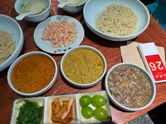 -裕兴记•蟹黄面馆(人民广场店)