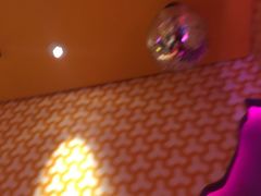 -米乐星世界KTV