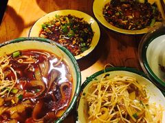 -拈签一笑黄牛肉辣卤串串