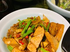攸县香干炒肉-唐伯虎新派湘菜馆(石夏时代广场店)