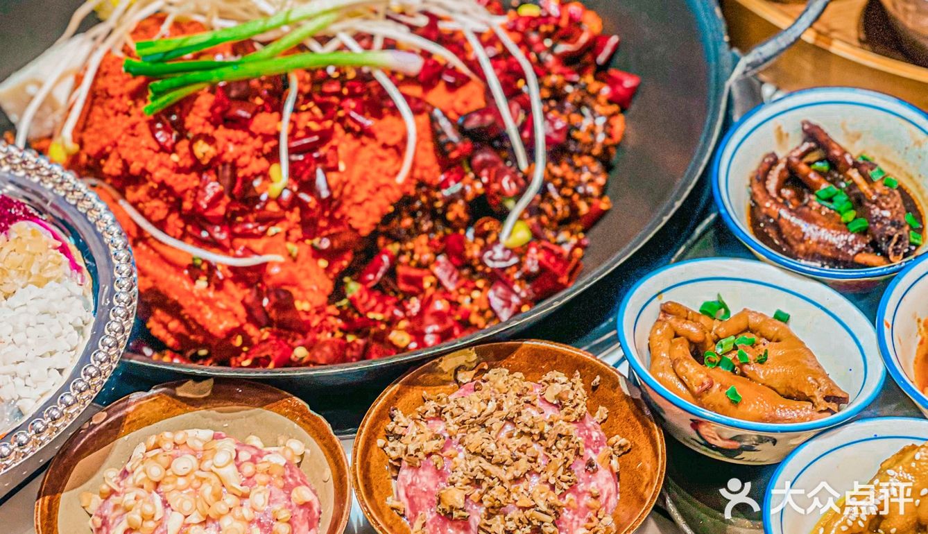 昆明来这儿一家就够了‼️火锅➕甜品