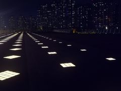 -南京眼步行桥