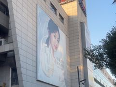 -杭州西湖银泰百货