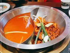 -沸炉重庆老火锅(军事博物馆店)