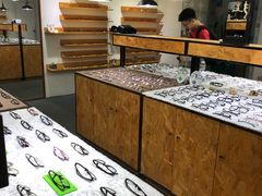 -罗伯特眼镜·蔡司官方授权(罗湖国贸店)
