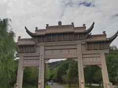 -灵岩山风景区