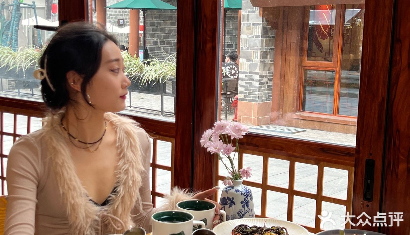 为了一口卡美罗冰淇淋松饼坐穿地铁1号线……