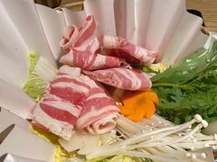 -枝魯枝魯自助料理