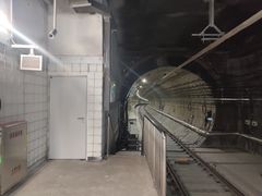 -新百广场(地铁站)