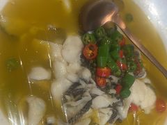 -川流不息·地道川菜·小龙虾(松东路店)