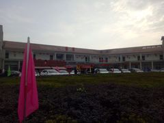 -洋县服务区-停车场