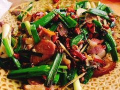 蒜苗腊肉-古城苗家土菜馆(河景餐厅店)