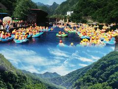 -秦岭峡谷漂流景区