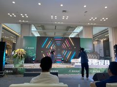 -居然之家金源店-停车场