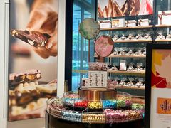 -Laderach 莱德拉(上海环贸iapm店)