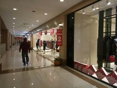 -丹尼斯7天地
