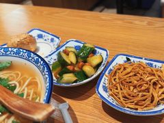 -舌尖尖·兰州牛肉面(浦东机场店)
