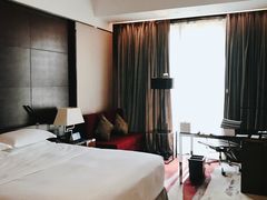 -广州天河希尔顿酒店