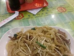驰名干炒牛河-顺记冰室(宝华路店)