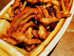 有鱼的鱼香肉丝-额娘·春饼烤鸭(乐汇城店)