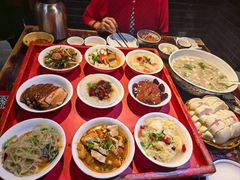 -蓝田九大碗民俗食府(蓝田店)