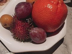-雍容荟帝王蟹活龙虾展台自助(IFS黑金店)