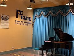 -朗韵钢琴学校(中环金界店)