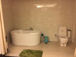 -悦芳庭美肤美体品牌集合店