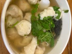 -手劲鱼丸馄饨铺(哈一百店)