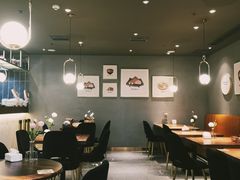 -POKEE VIA&Brunch·维娅(重庆来福士店)