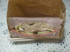 金枪鱼三明治-黑草莓(重庆路店)