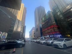 -海亮广场大酒店(万象城中山路地铁站店)