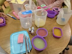 -菁幼月子会所(儿童医院店)