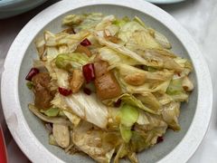 油渣手撕莲白-云梦庭·剁椒鱼头(银泰中心in99店)