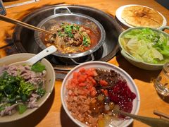 -大众跷脚牛肉馆·非遗传承单位(峨眉山店)