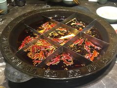 -红九格老火锅(三峡广场店)