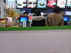 -老乡鸡(亳州路天庆大厦店)