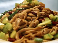 -三亚火车头万人海鲜广场