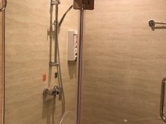 -维也纳酒店(重庆西站巴国城店)