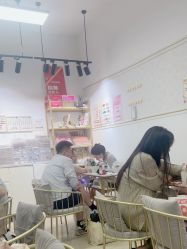 -尤米一站式美甲美睫